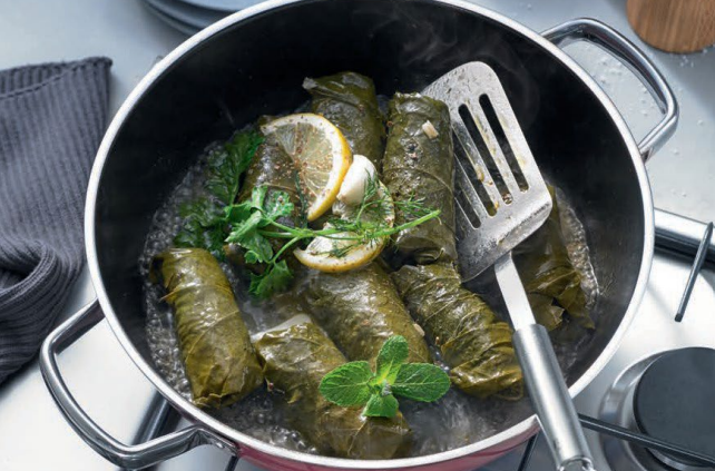 Faszerowane liście winogron (dolmades)